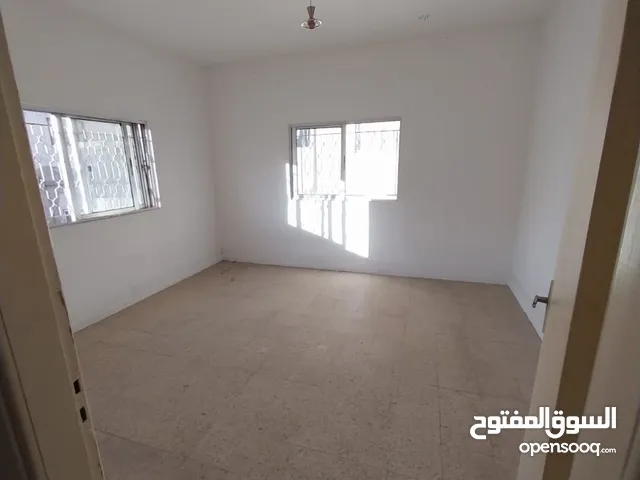 120 m2 3 Bedrooms Apartments for Rent in Zarqa Jabal Al Ameer Hasan
