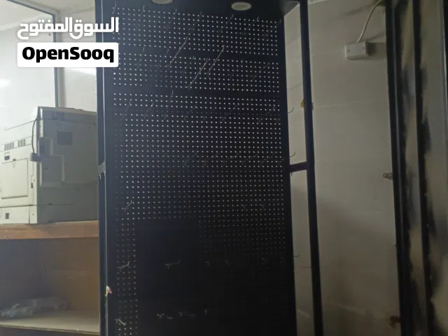 ستاند حديد للخلويات معو علاقات وكاله