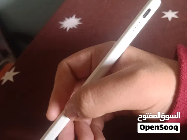 قلم استيليس للهاتف مستعمل بحالة جيدة للاستخدام اليومي