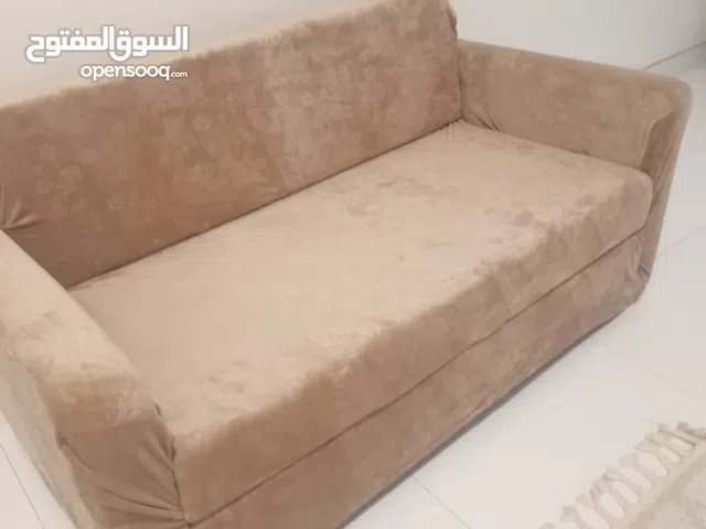 اثاث لغرفة النوم  ( كرسي سوفا و سجادة 120سم * 173سم )