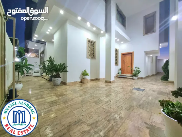510 m2 4 Bedrooms Villa for Sale in Tripoli Al-Serraj