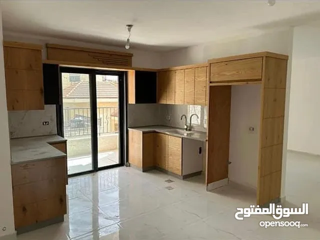 135 m2 3 Bedrooms Apartments for Sale in Ramallah and Al-Bireh Ein Munjid
