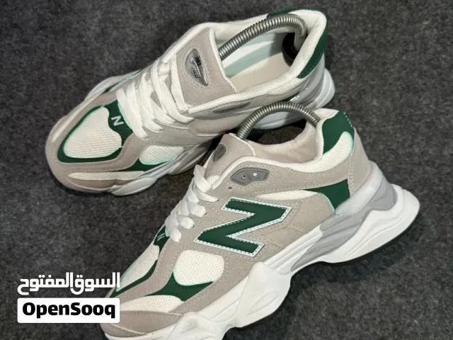 حذاؤ New Balance 9060 اجتني هديه لاكن مقاسها كبير وبعر عرطه