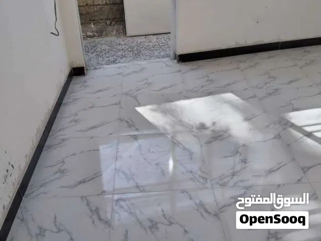 خلفة ارضي وجداري متفرغ للعمل