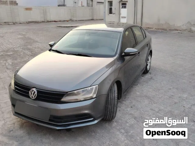2015 فولكسفاغن جيتا Standard