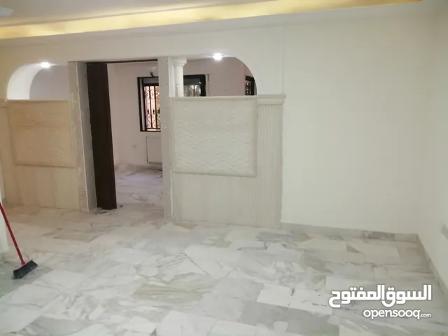 200 m2 3 Bedrooms Apartments for Rent in Amman Um Uthaiena