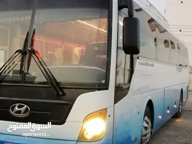Bus - Van Hyundai in Muscat