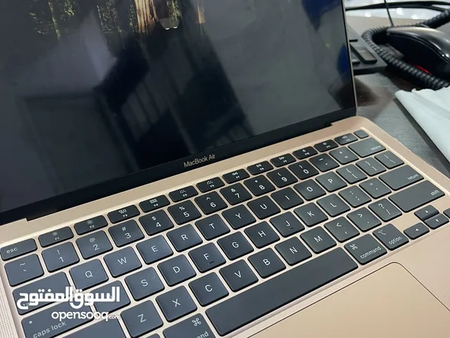 Macbook2020 نسخه مميزه من امريكا جولد روز استخدام نظيف جدا +حمايه شاشه +حماية خارجيه limited edition