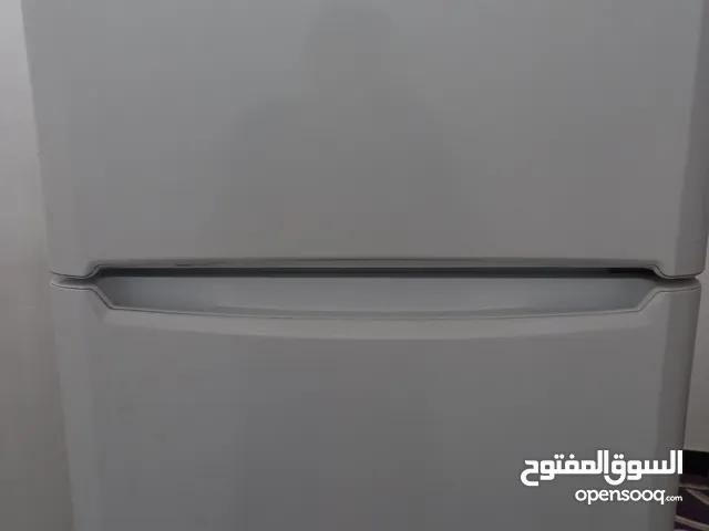 ثلاجه للبيع