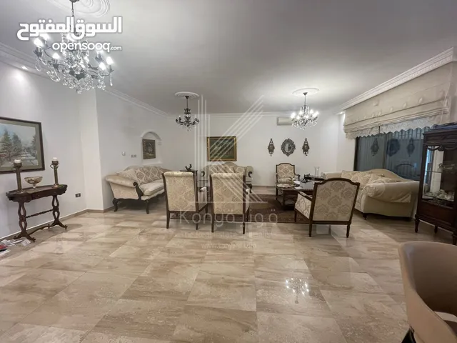 303m2 4 Bedrooms Apartments for Sale in Amman 4th Circle