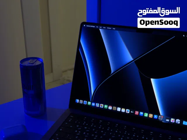 MacBook Pro M3  512GB SSD  8GB RAM  AppleCare+ till 2027