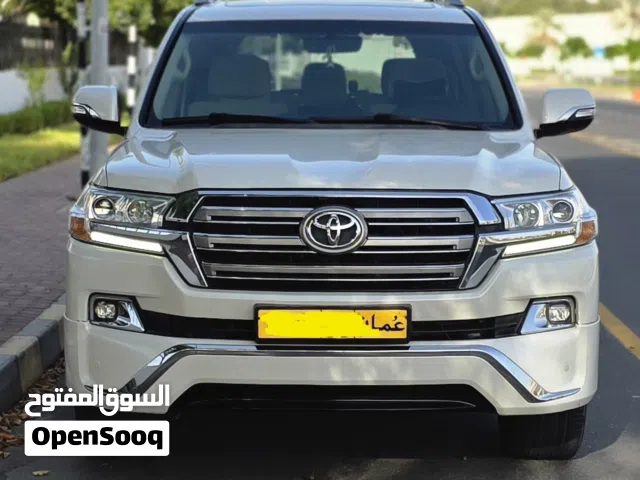 2016 Toyota Land Cruiser VXR