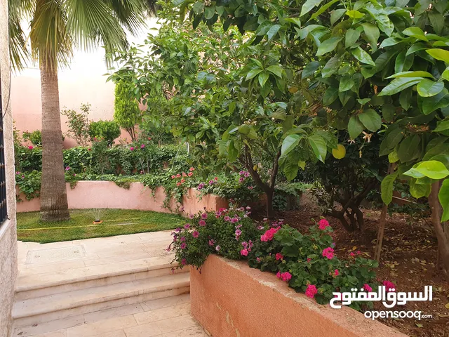 800 m2 4 Bedrooms Villa for Sale in Amman Al Rabiah