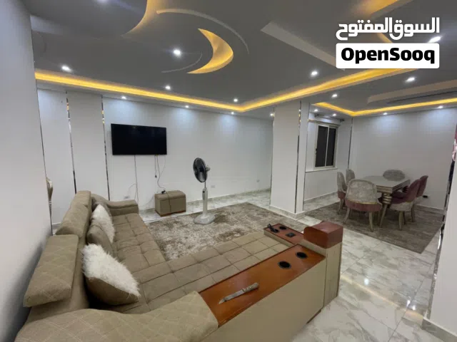 200 m2 3 Bedrooms Apartments for Rent in Alexandria Miami