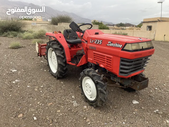 2008 Tractor Agriculture Equipments in Al Dakhiliya