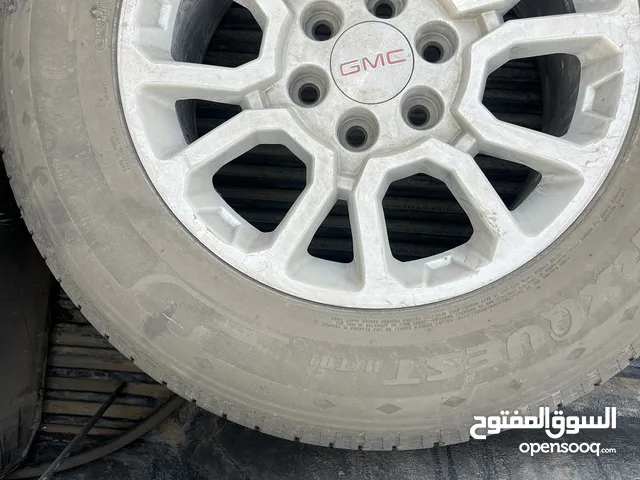 جنوط يوكن المتوفر 2 بحالة جيدة وبكفراتها بسعر 500