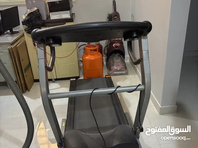 جهاز مشي رياضي