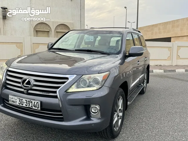 Used Lexus LX in Mubarak Al-Kabeer