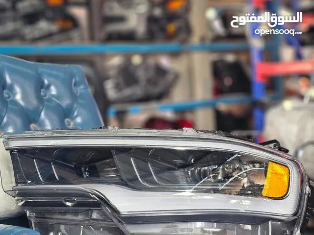 شمعة دوج رام 2025 يسار