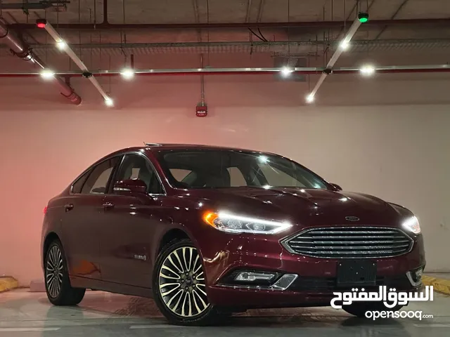 Ford Fusion 2017 Titanium بحالة الوكالة • 7 جيد