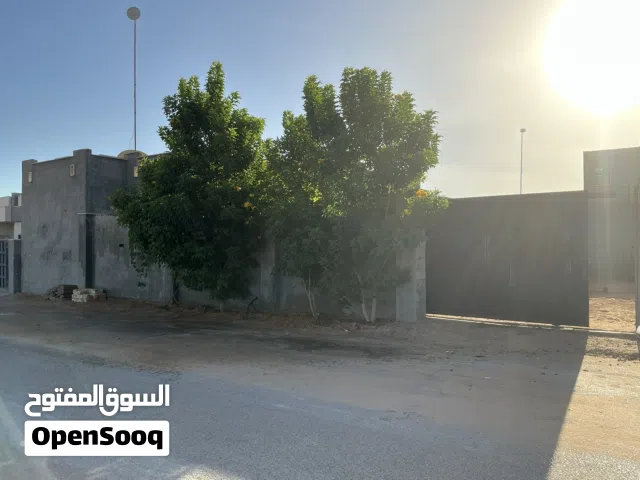 140 m2 2 Bedrooms Townhouse for Sale in Tripoli Ain Zara