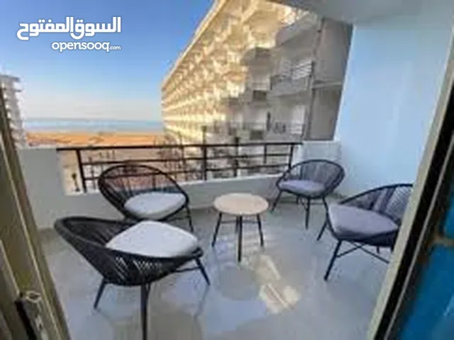 شالية للبيع علي البحر مباشر متشطب بالتكيفات جاهز للمعاينة