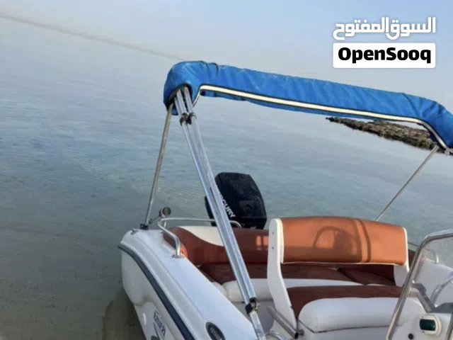 قارب RENIERI ايطالي