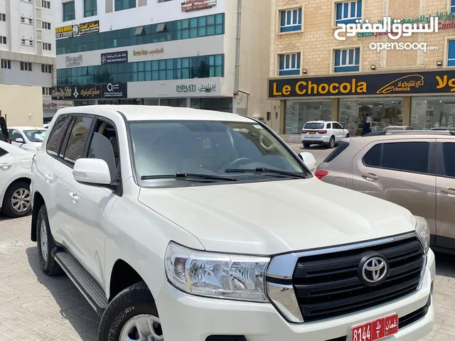 SUV Toyota in Muscat