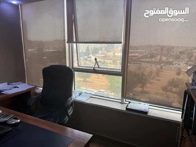 مكتبين للبيع في منطقه المقابلين