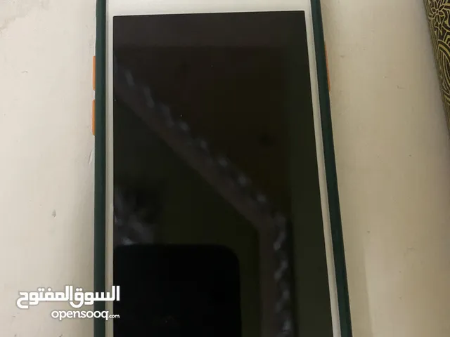 Apple iPhone 7 32 GB in Abu Dhabi