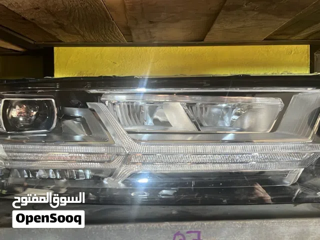 اضوية امامية audi / بورش / زهرة اليارا لقطع السيارات
