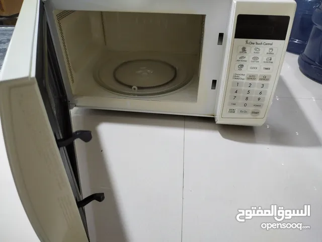 LG 20 - 24 Liters Microwave in Abu Dhabi