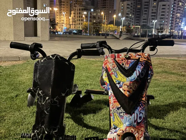 للبيع سكوترين بحالة جيد جداً