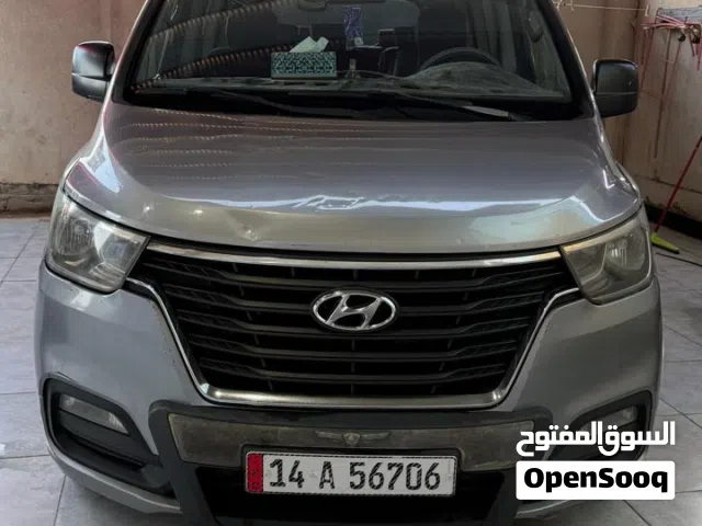 2014 هيونداي ستاريا