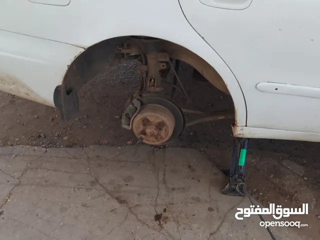 فحص كمبيوتر وبرمجة اعطال السيارات واطفاء إشارات الاعطال في العداد. وبرمجة الكمبيوتر والمفتاح