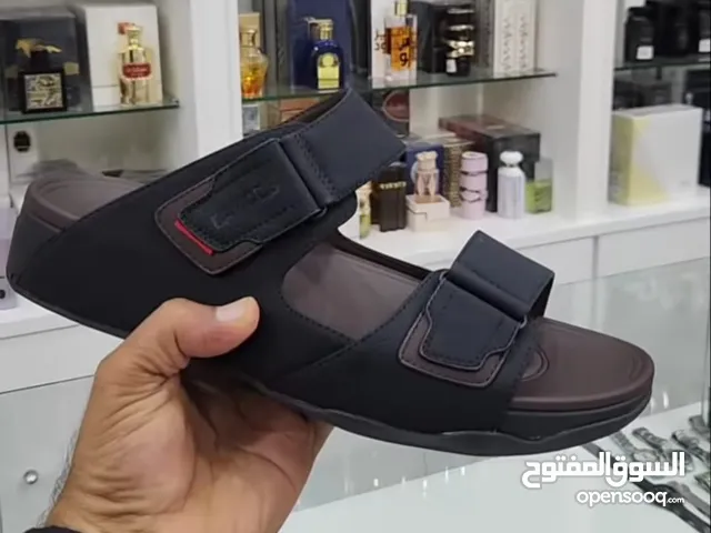 46.5 Slippers & Flip flops in Al Batinah