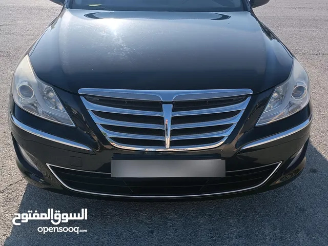هيونداي جينيسس 2013