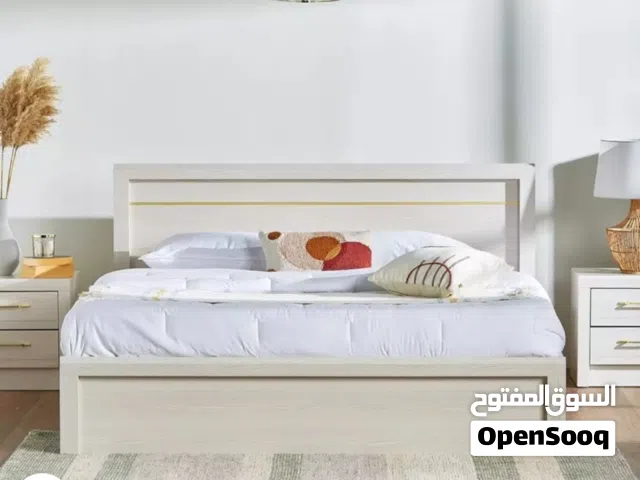 للبيع سرير مقاس 160*200 وخزانة ادراج  جديد من هوم سنتر.
