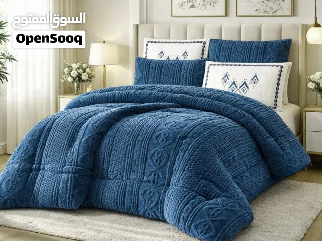 لحاف 6 قطع فروي محفر وجهين وجه فرو محفر و وجه فرو كثيف عرائسي محفر منه فيه فاخر جدآ VIP