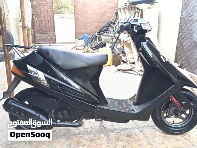 2025 Suzuki SF