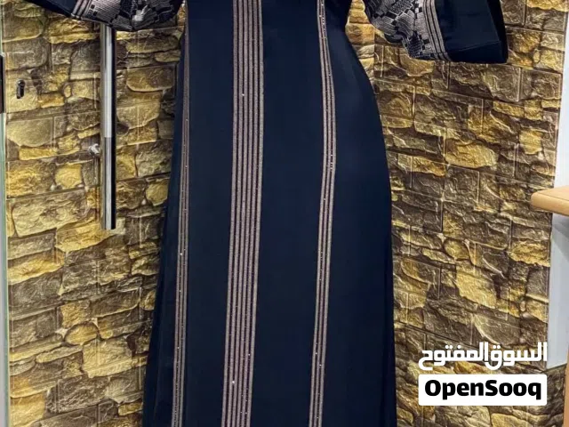 عباي حرير كوري يوجد عدة مقاسات