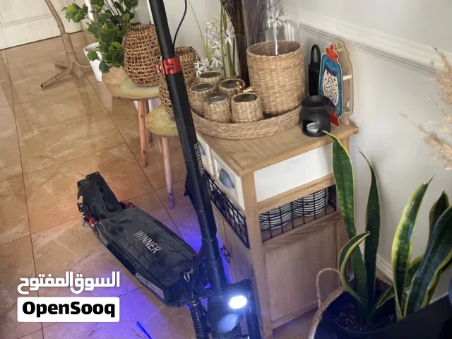 سلام عليكم للبيع سكوتر نضيف