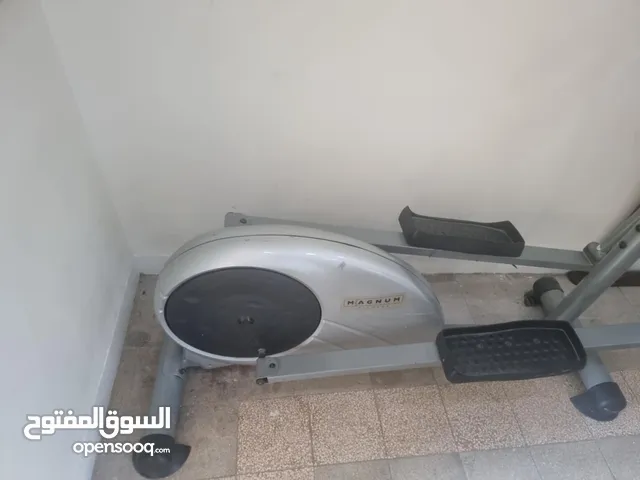 بسكليت رياضه مع شاشه وكاله مافي توصيل السعر من الآخر مافي مجال