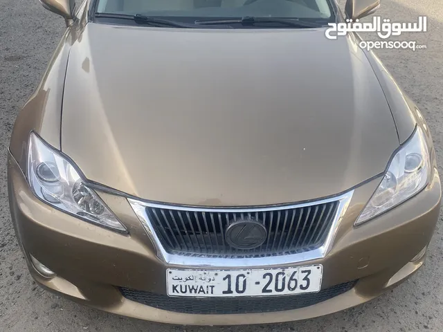 Used Lexus IS in Al Ahmadi