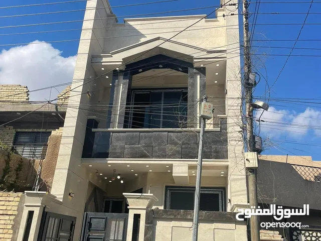 250m2 5 Bedrooms Townhouse for Sale in Baghdad Saidiya