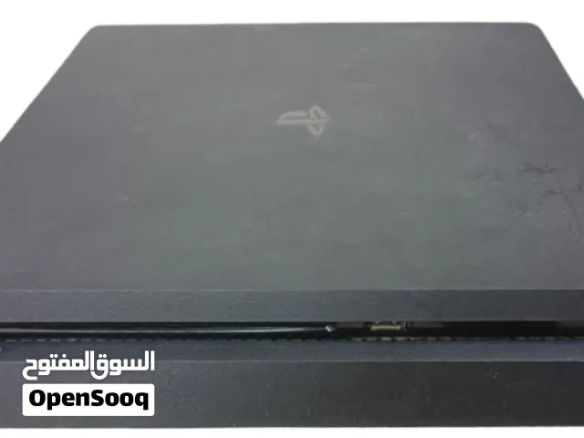SONY PS4 WITH GAMES CD