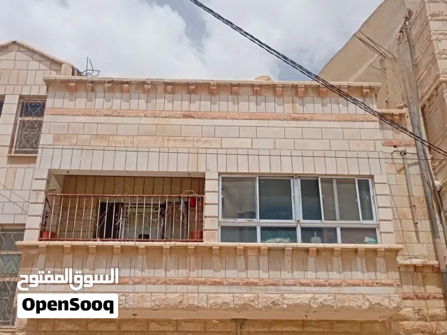 340 m2 More than 6 bedrooms Villa for Sale in Mafraq Al-Hay Al-Janoubi