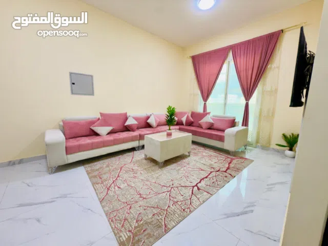 F3 / للايجار الشهري في عجمان الراشدية 3- غرفة وصالة 2 حمام - وبالكونة - مساحة واسعة - فرش جديد -شامل