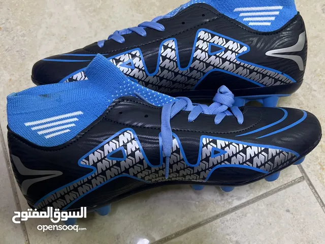 43 Sport Shoes in Al Ain