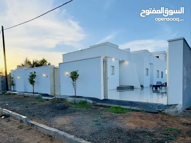 230 m2 3 Bedrooms Townhouse for Sale in Tripoli Ain Zara